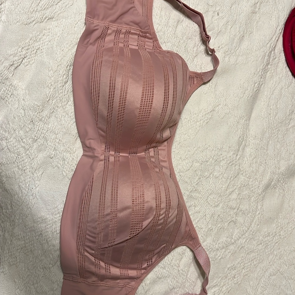 Sports Bra … pale pink. 34G